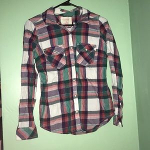 Long sleeve plaid button up shirt